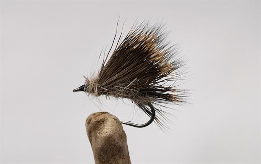 Mouches De Pêche V Fly Sedgehog Taille 10 Ou 12 - Pour Truite En Surface - Lot Avec Options